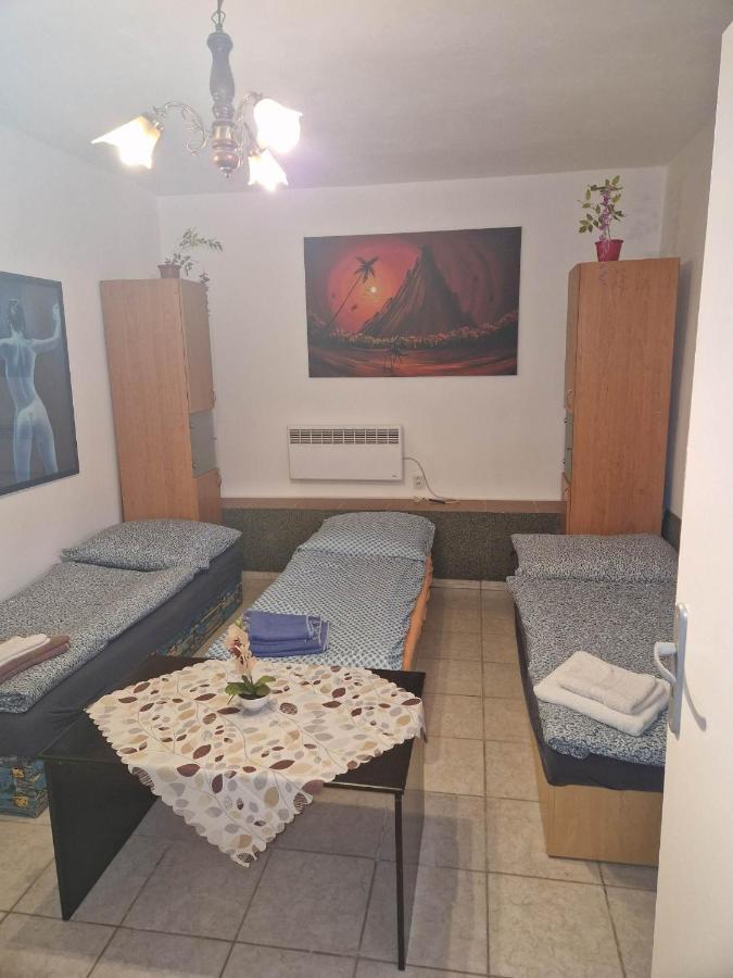 Dolne Plachtince Ubytovanie V Sukromi מראה חיצוני תמונה